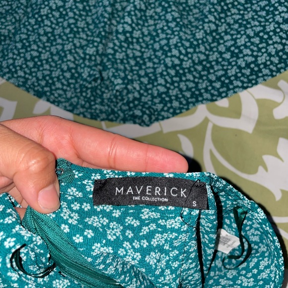 2 piece set from maverick size small - Picture 2 of 2